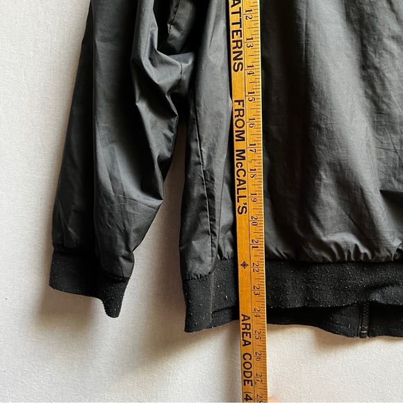 Nike Black Lightweight Hooded Windbreaker Jacket Sz M - Picture 9 of 9